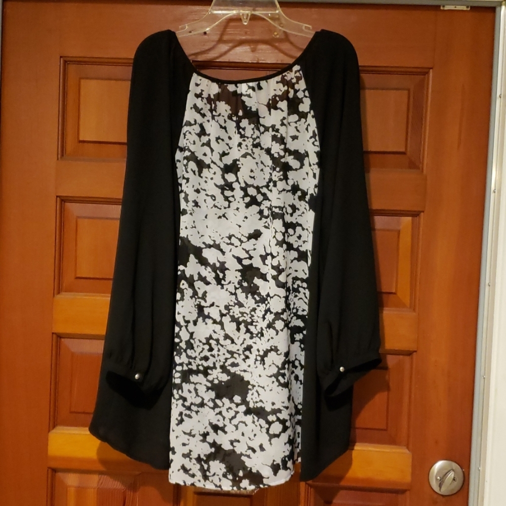 Tunic Style Color Block Blouse - Picture 4 of 6